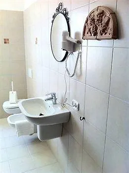公寓式酒店 瑟格提尼公寓式酒店 加尔达湖滨
